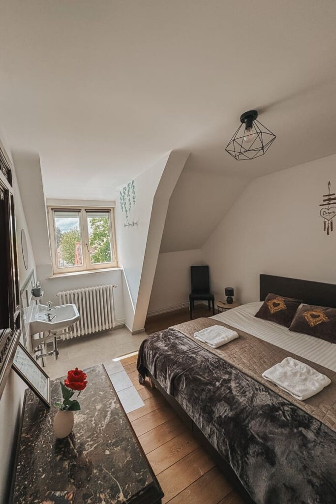 chambre-hotes-brown-dream-manoir-fleuri-groffliers
