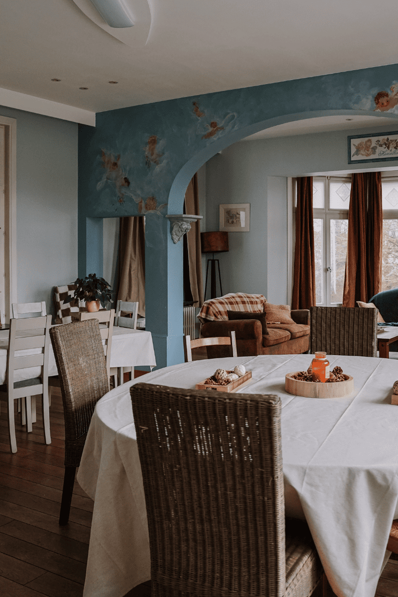 salon-charme-gite-manoir-fleuri-sejour-groupe-cote-opale